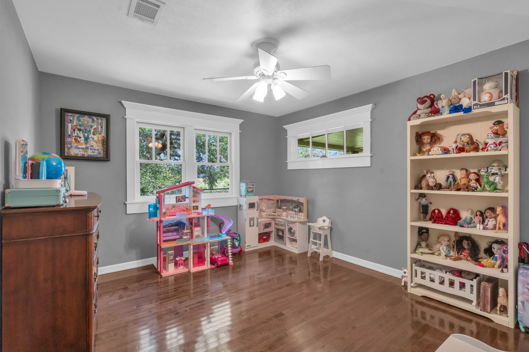 17821 Brown Road Conroe, TX 77306 - Photo 28 of 50 a living room with lots of furniture and a window