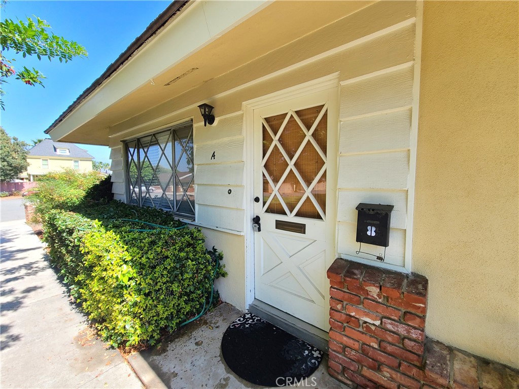 534 Roosevelt Road, Unit A Redlands, CA 92374 - Photo 3 of 22 Gallery Image 3