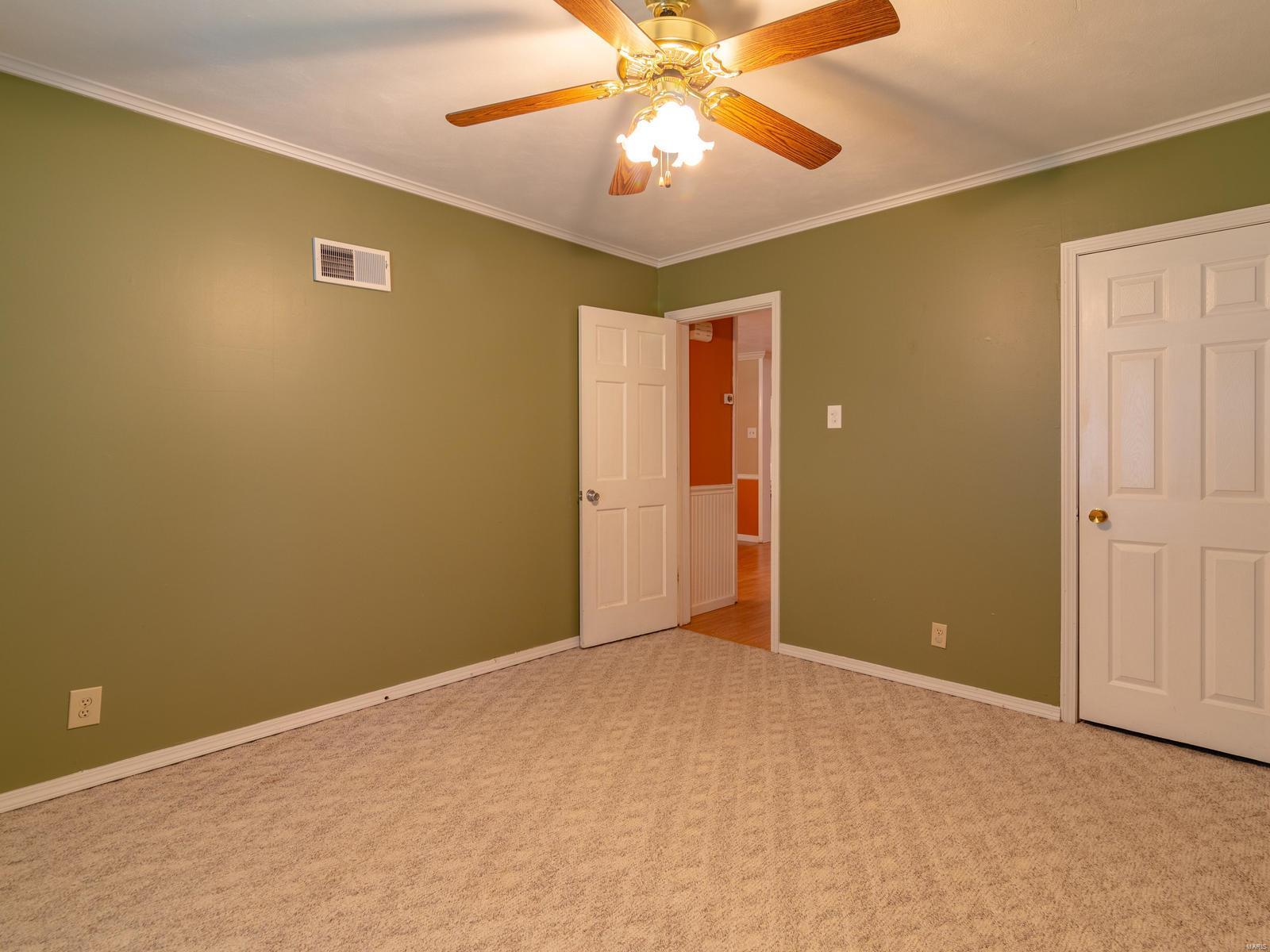 10015 Bauer Road St. Louis, MO 63128 - Photo 15 of 27 Gallery Image 15