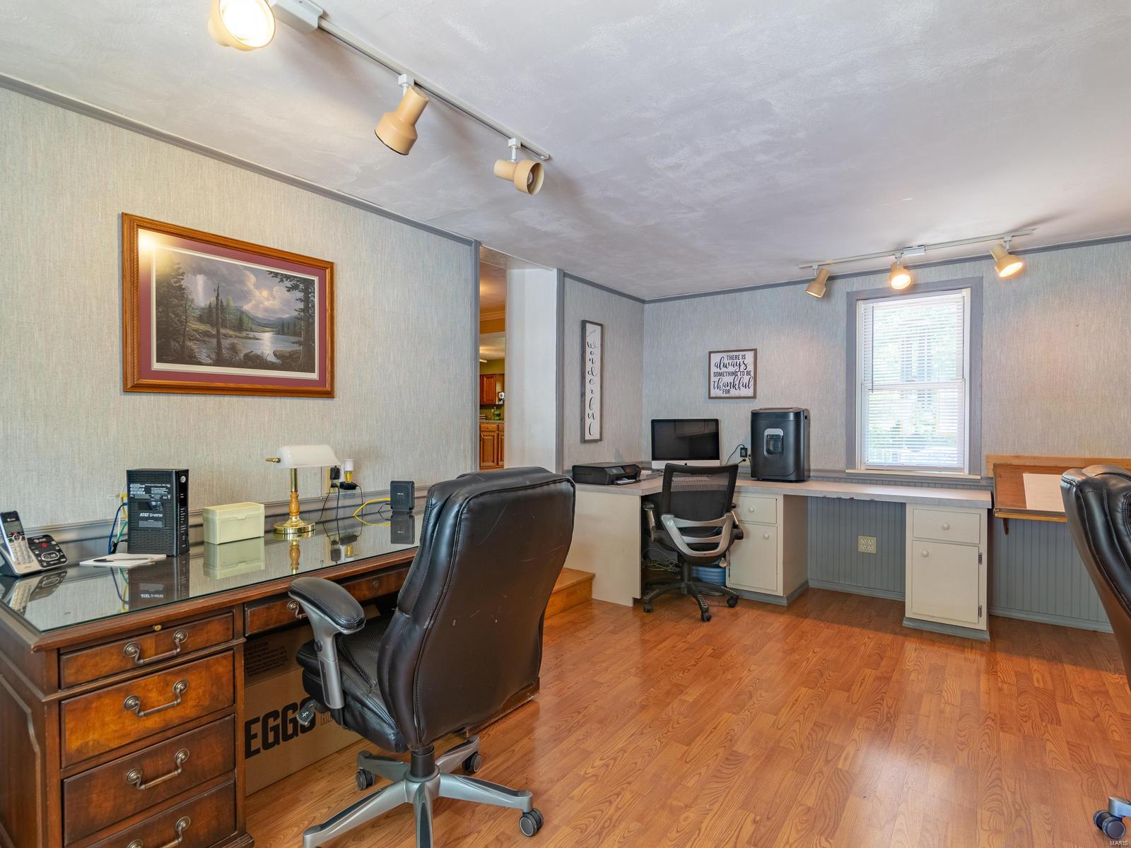 10015 Bauer Road St. Louis, MO 63128 - Photo 18 of 27 Gallery Image 18