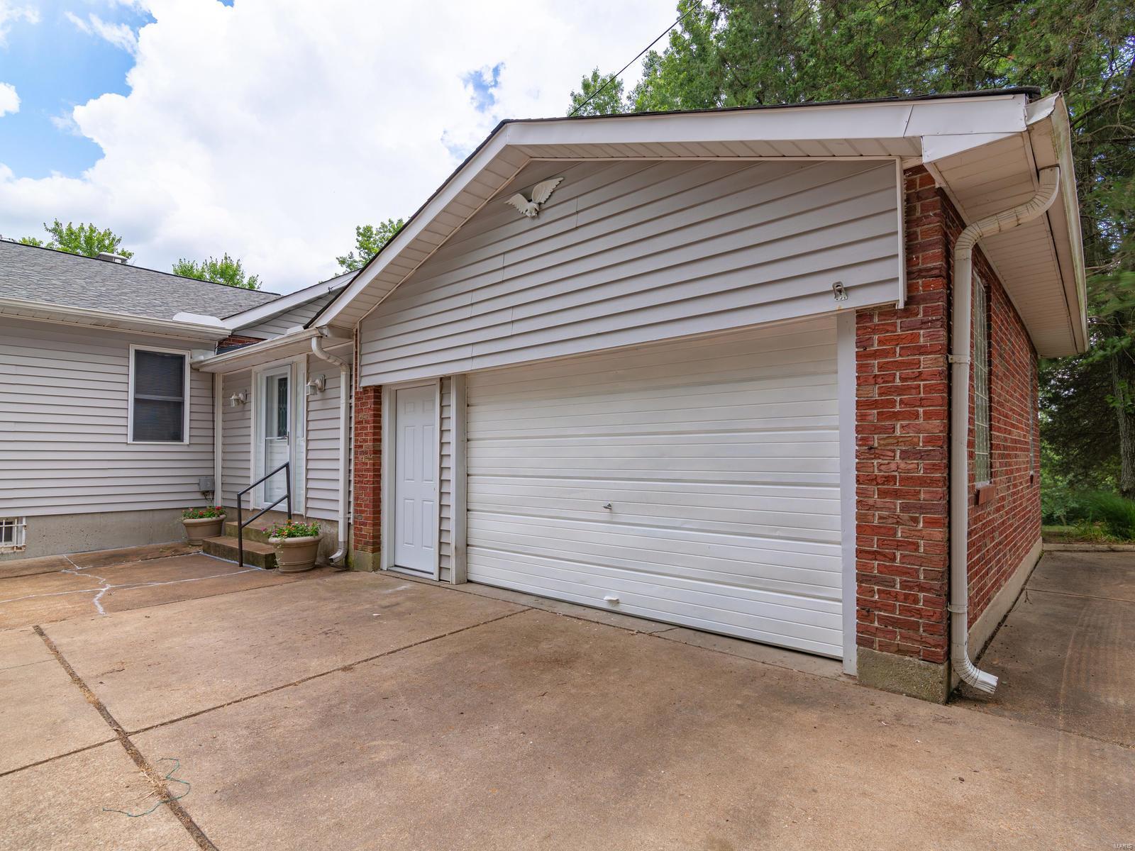 10015 Bauer Road St. Louis, MO 63128 - Photo 25 of 27 Gallery Image 25