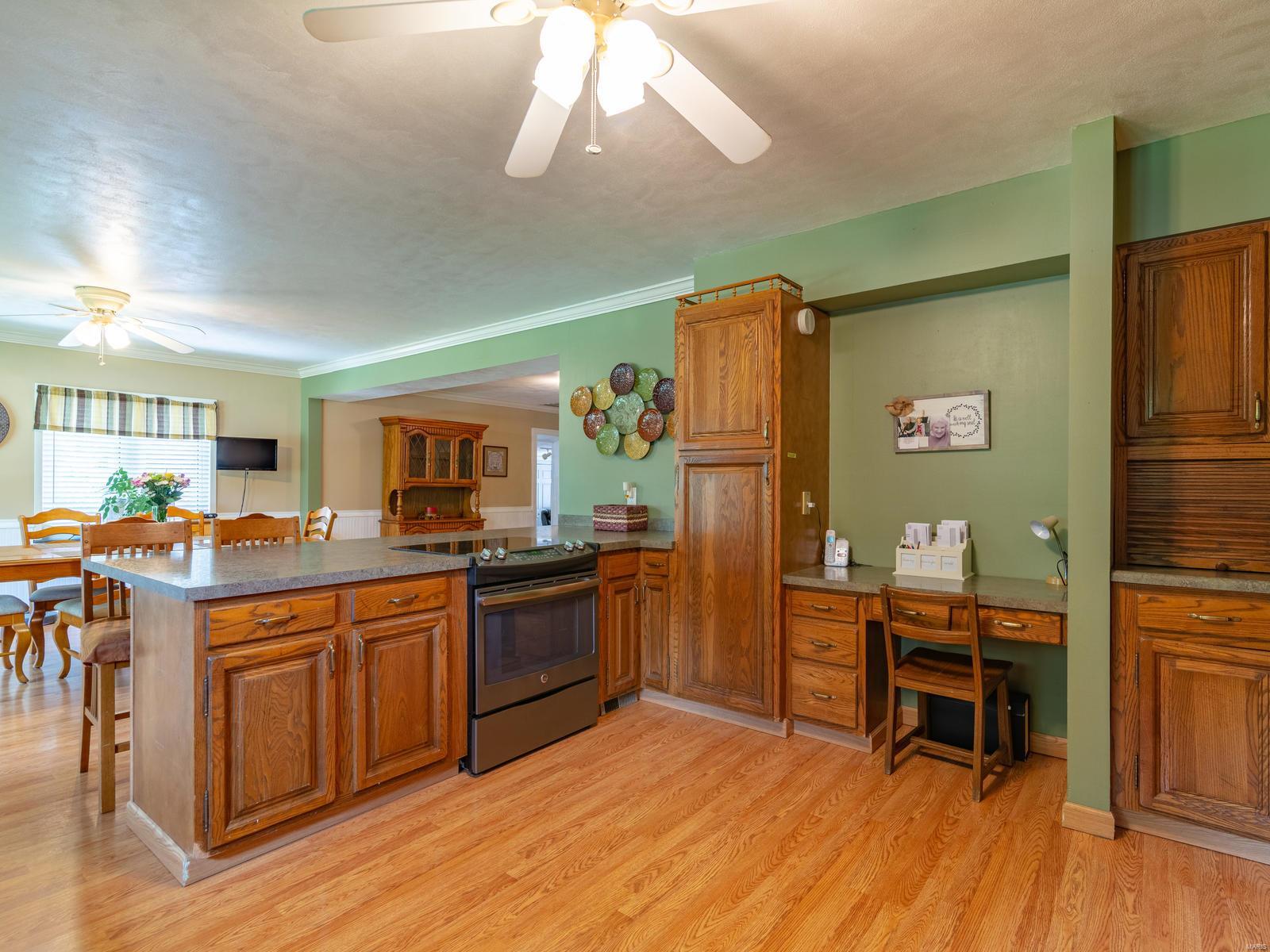 10015 Bauer Road St. Louis, MO 63128 - Photo 10 of 27 Gallery Image 10