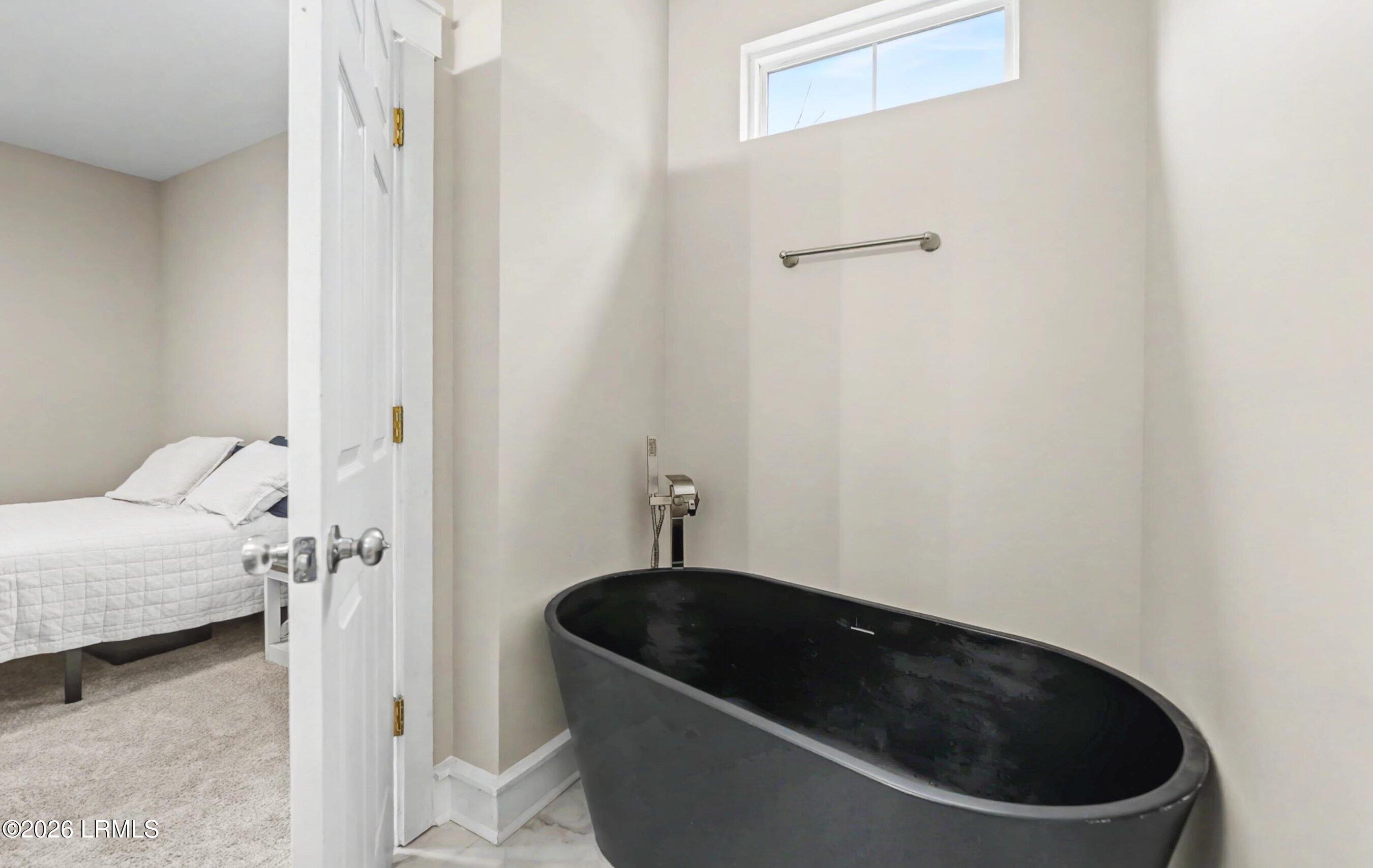 323 Capers Road Walterboro, SC 29488 - Photo 32 of 35 18_DSC05923-89-1.jpg-SMALL