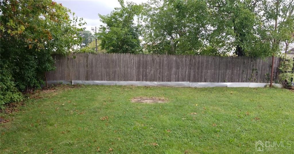 136 Broad Street Perth Amboy, NJ 08861 - Photo 6 of 10