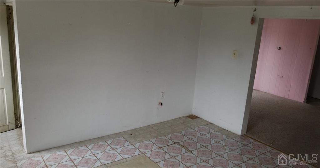 136 Broad Street Perth Amboy, NJ 08861 - Photo 9 of 10