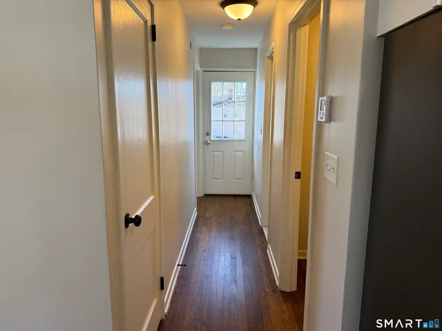 $1,995 | 38 Elmhurst Circle, West Hartford, CT 06110