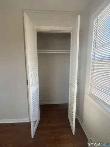 $1,995 | 38 Elmhurst Circle, West Hartford, CT 06110