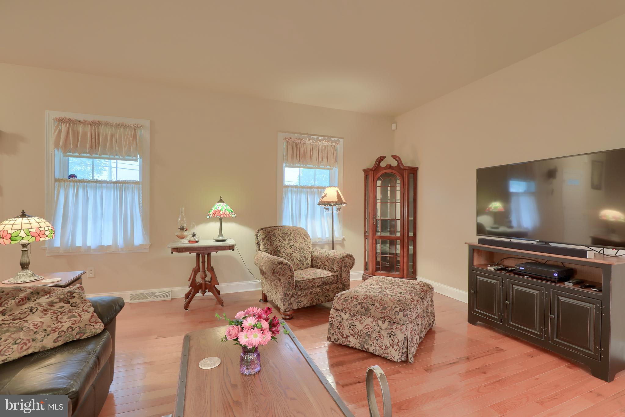 462 Truce Road New Providence, PA 17560 - Photo 5 of 39