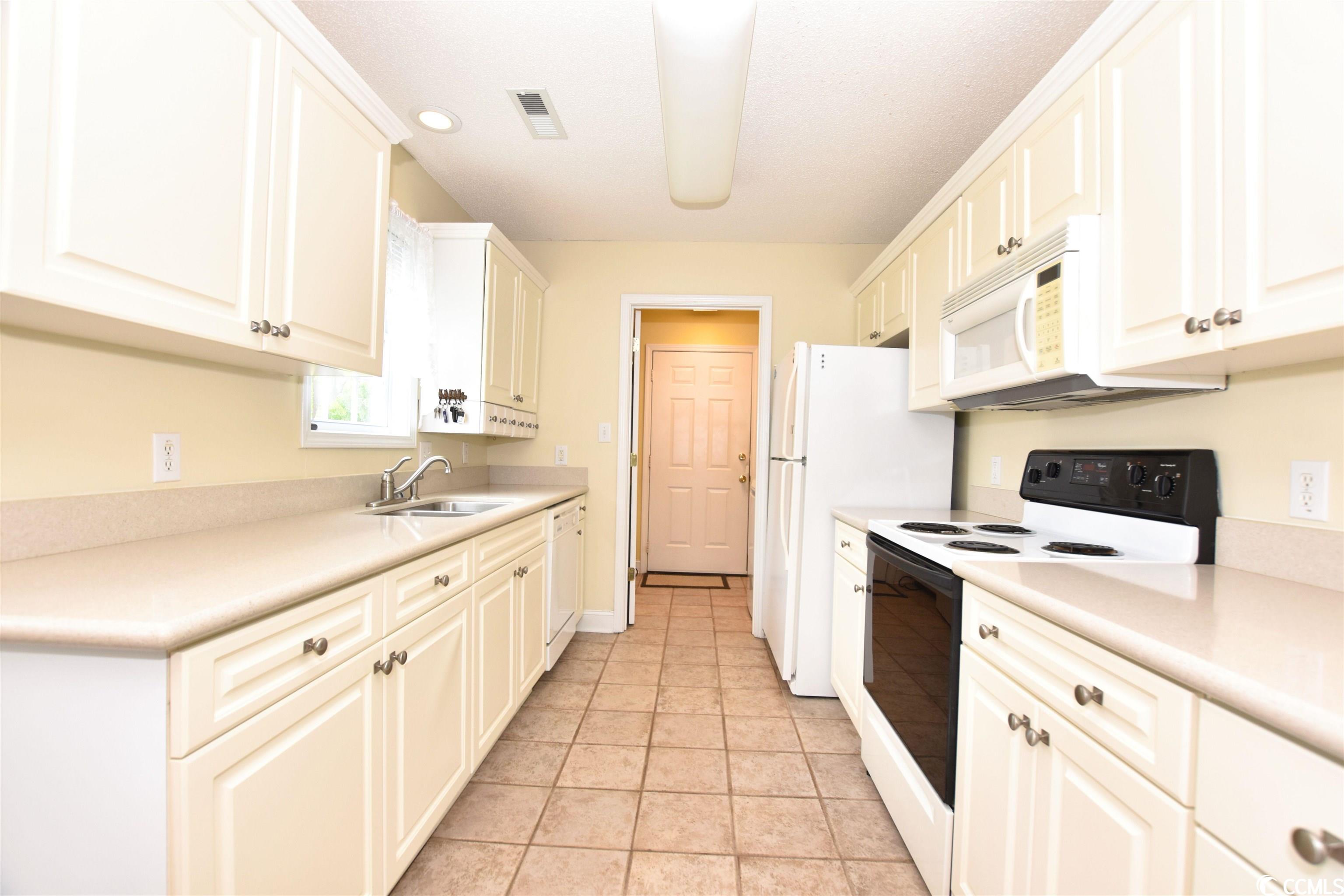670 Kings River Road Pawleys Island, SC 29585 - Photo 10 of 23