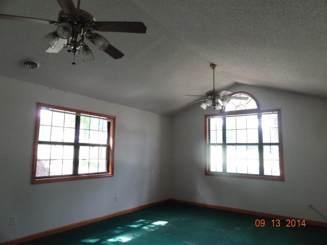 450 Pumpkin Ridge Road Dover, TN 37058 - Photo 4 of 14 Gallery Image 4