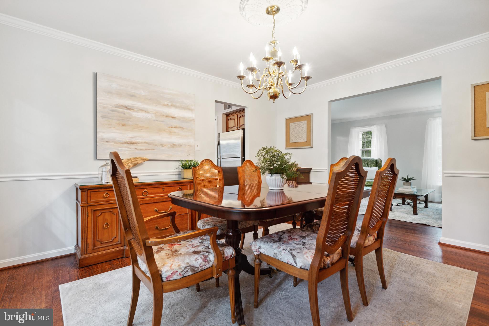 5124 Pheasant Ridge Road Fairfax, VA 22030 - Photo 13 of 53 Dining room adjacent to kitchen and living room