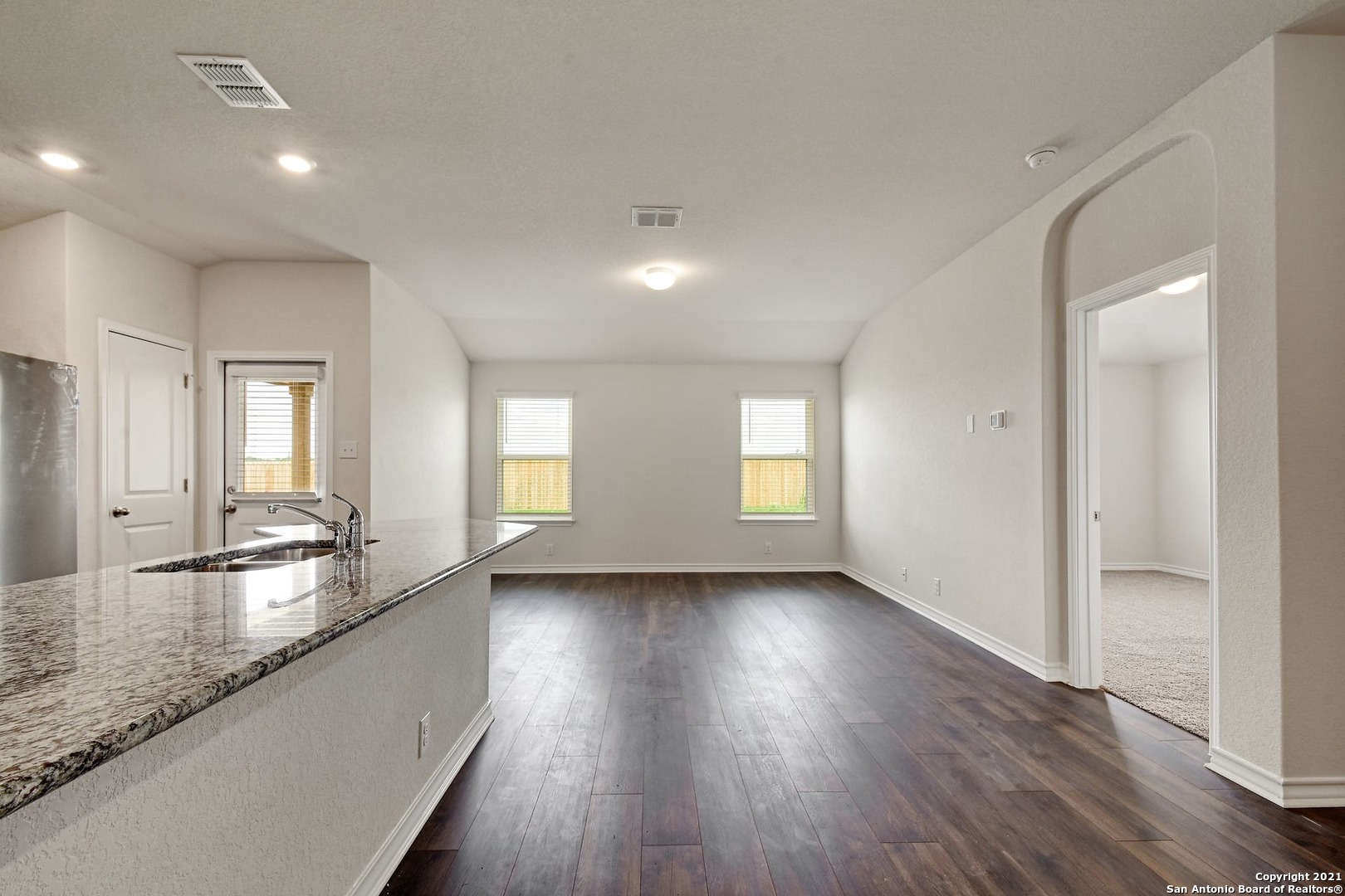 9959 Bratten Rise San Antonio, TX 78254 - Photo 4 of 26