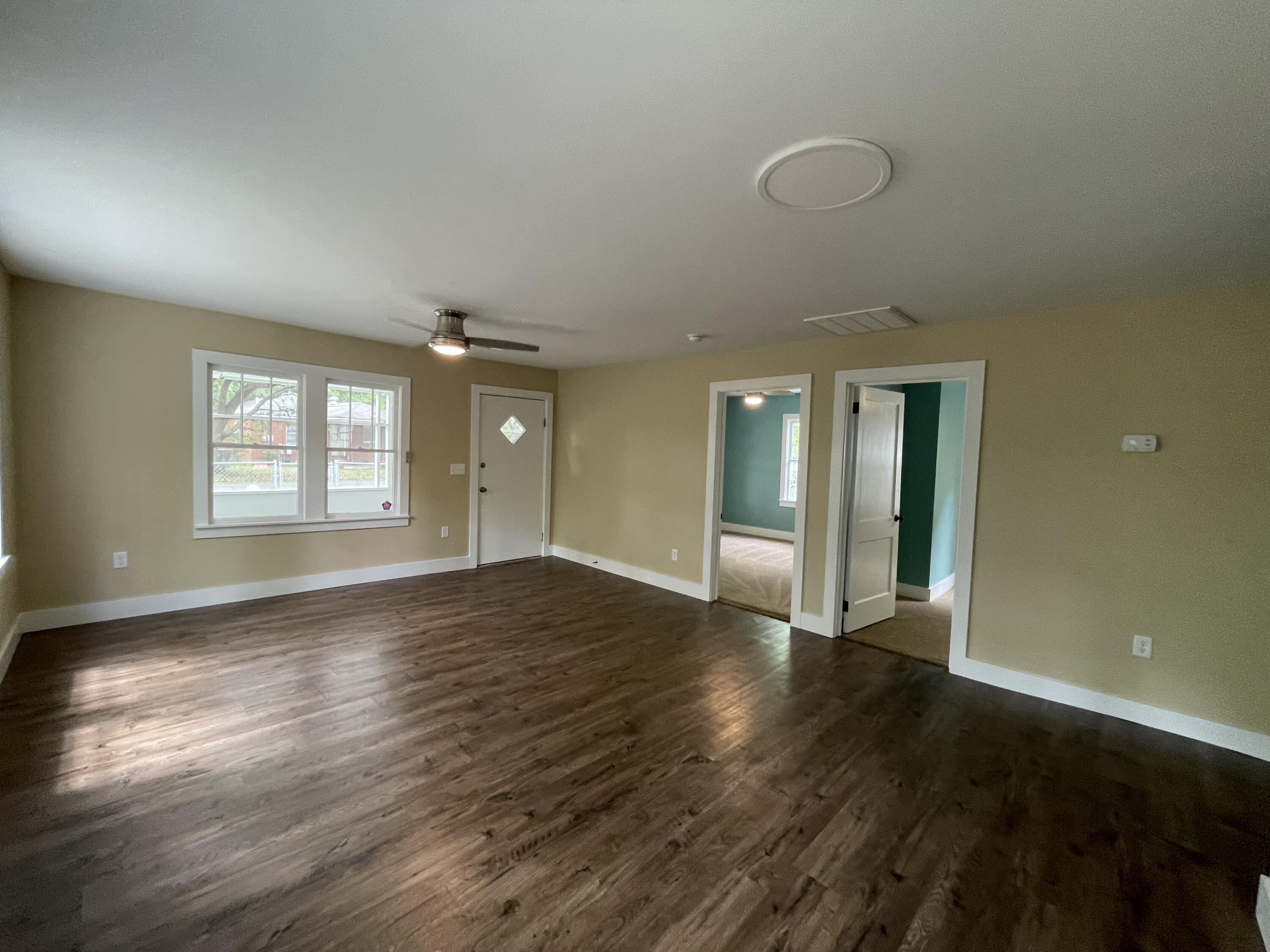 212 Hickory Street Walterboro, SC 29488 - Photo 13 of 63 212 Hickory Street