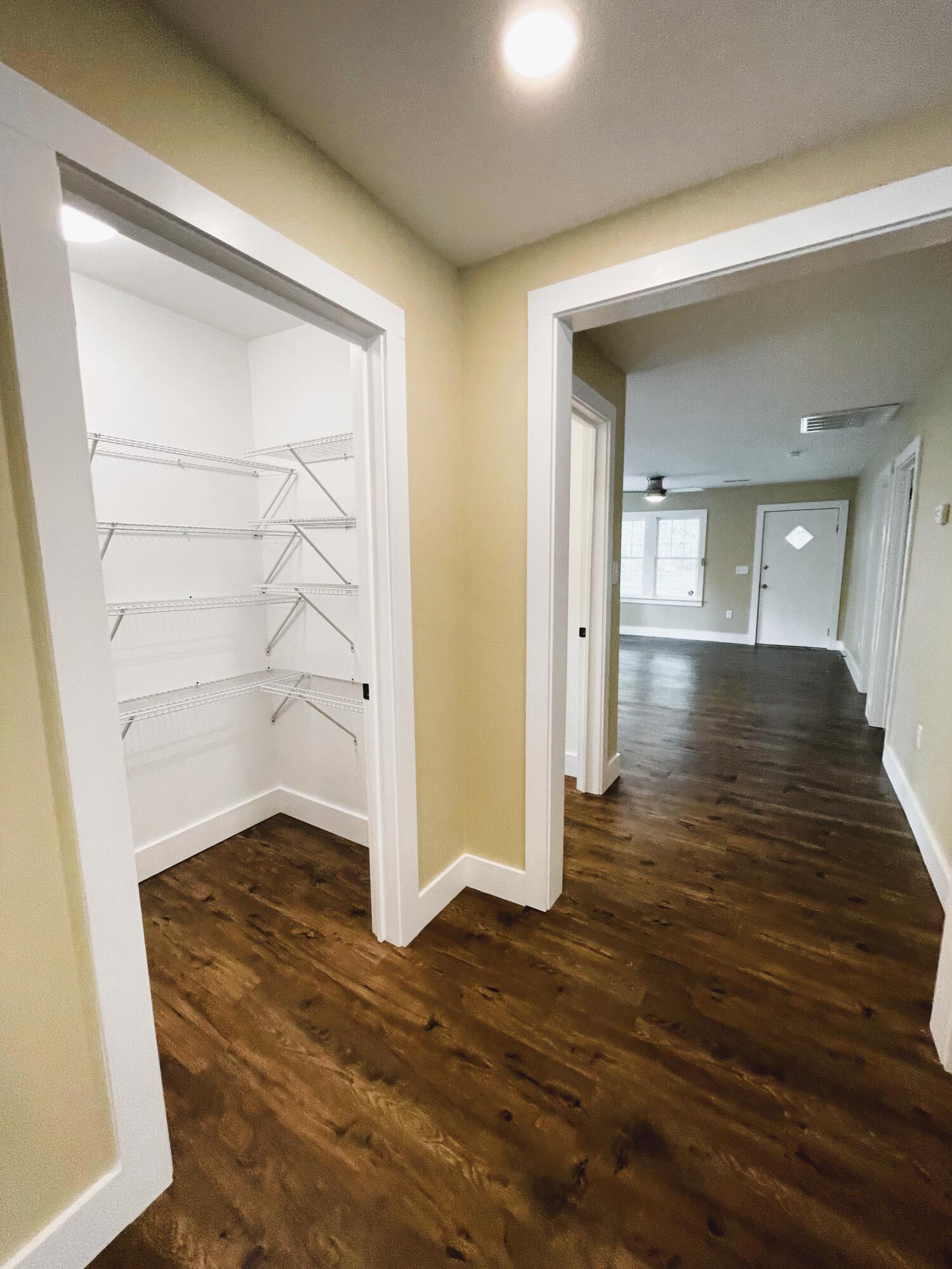 212 Hickory Street Walterboro, SC 29488 - Photo 27 of 63 212 Hickory Street