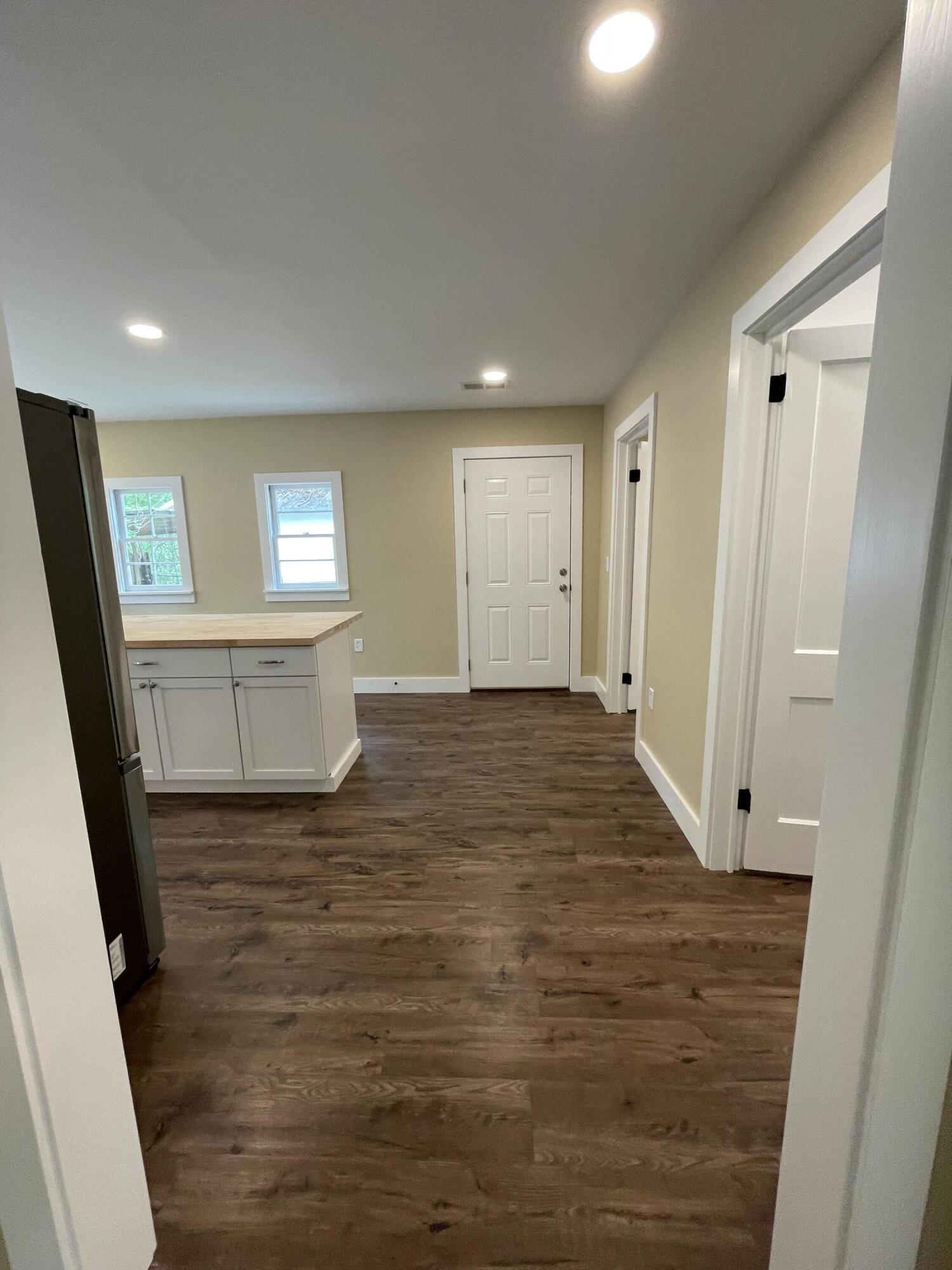 212 Hickory Street Walterboro, SC 29488 - Photo 34 of 63 212 Hickory Street