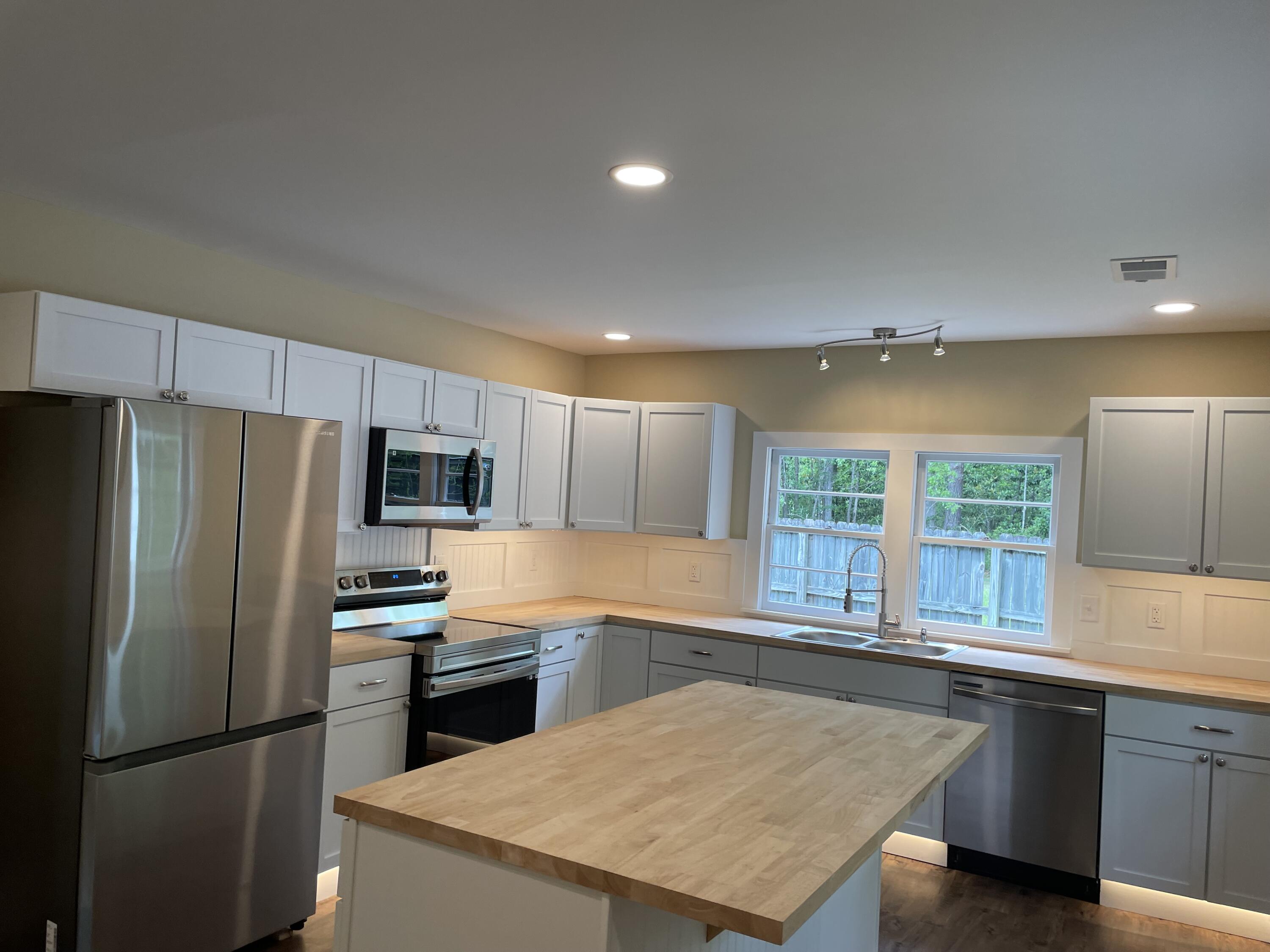 212 Hickory Street Walterboro, SC 29488 - Photo 47 of 63 212 Hickory Street