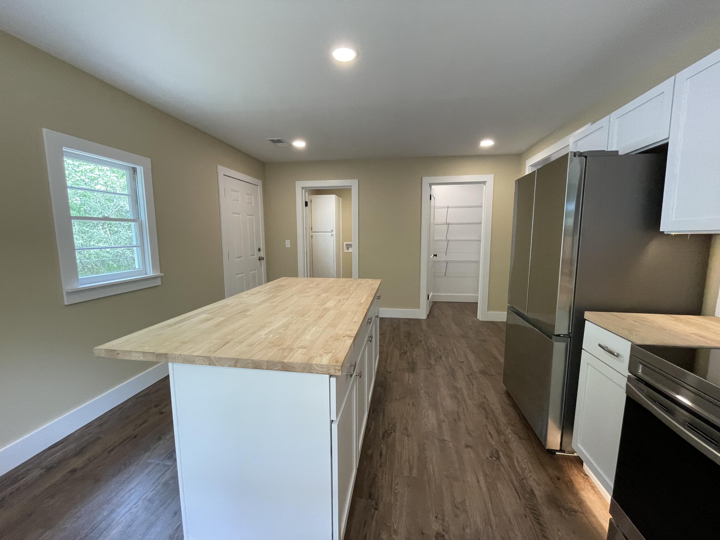 212 Hickory Street Walterboro, SC 29488 - Photo 53 of 63 212 Hickory Street