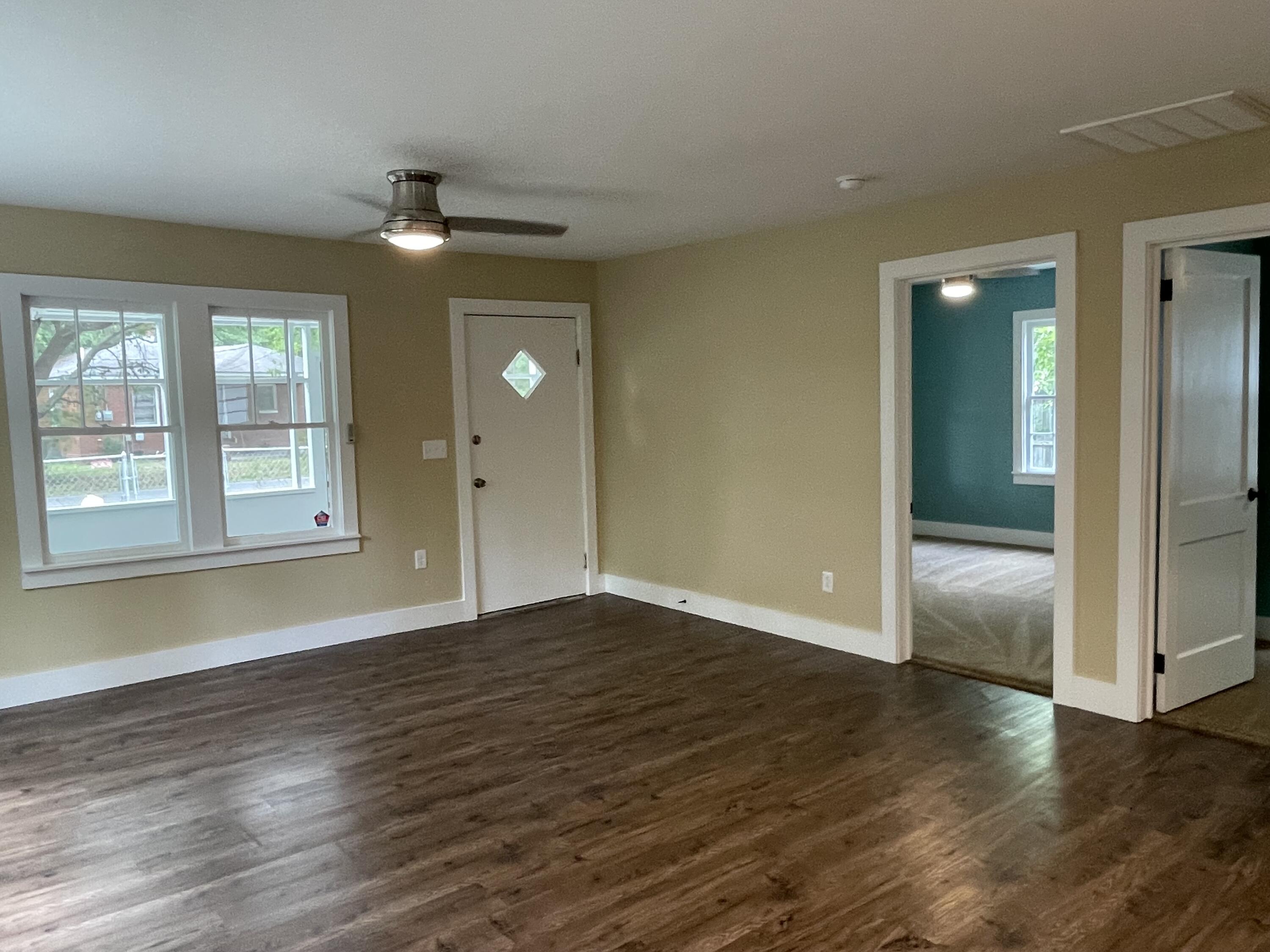 212 Hickory Street Walterboro, SC 29488 - Photo 10 of 63 212 Hickory Street