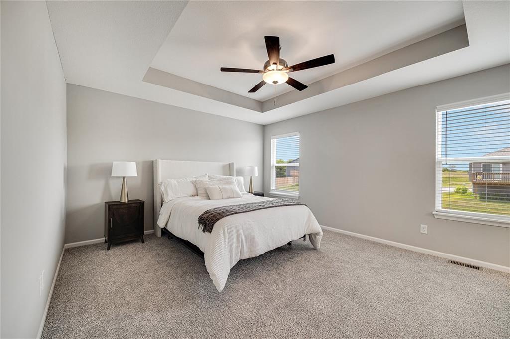609 Foxglove Lane Raymore, MO 64083 - Photo 16 of 36