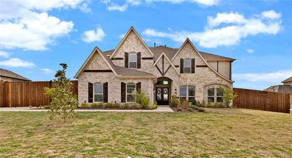 $879,900 | 330 Penrose Drive, Ovilla, TX 75154