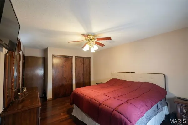 $229,000 | 101 South Harris Street, Staunton, IL 62088