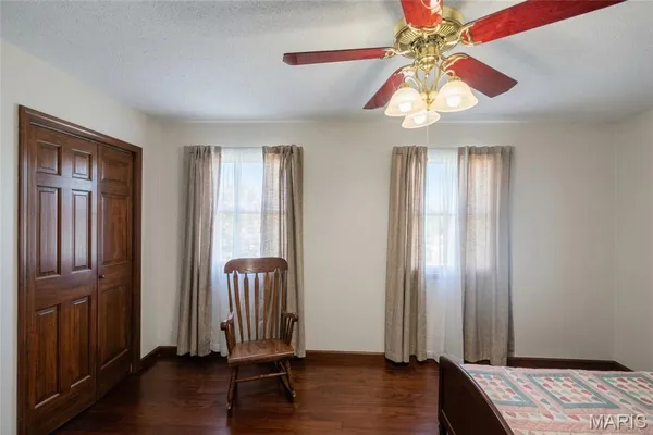 $229,000 | 101 South Harris Street, Staunton, IL 62088