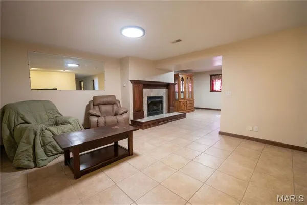 $229,000 | 101 South Harris Street, Staunton, IL 62088