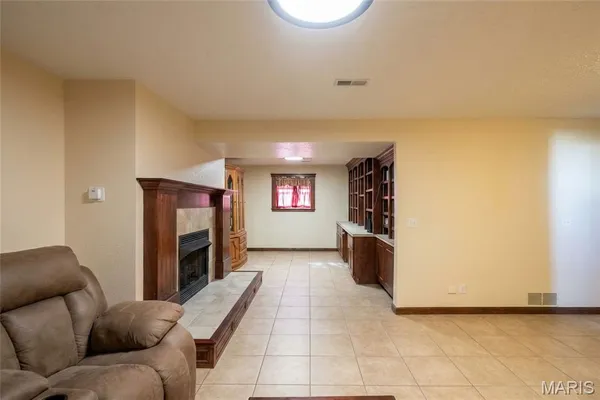 $229,000 | 101 South Harris Street, Staunton, IL 62088