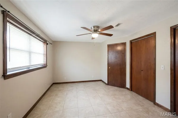 $229,000 | 101 South Harris Street, Staunton, IL 62088