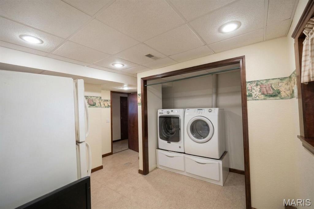 101 South Harris Street Staunton, IL 62088 - Photo 24 of 35
