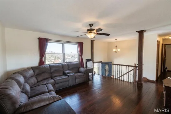 $229,000 | 101 South Harris Street, Staunton, IL 62088