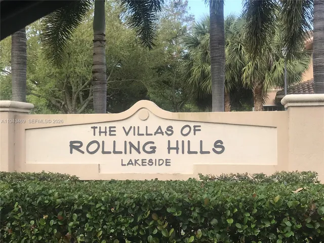 $3,200 | 3338 Lakeside Drive, Unit 50, Davie, FL 33328