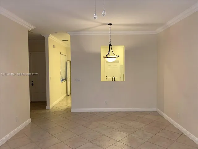 $3,200 | 3338 Lakeside Drive, Unit 50, Davie, FL 33328