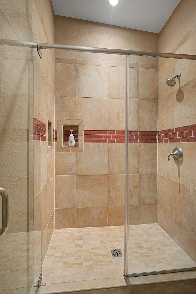 30960 Old Mill Road Dresbach, MN 55947 - Photo 91 of 125 117_30960OldMillRd_Bathroom1_2_mls