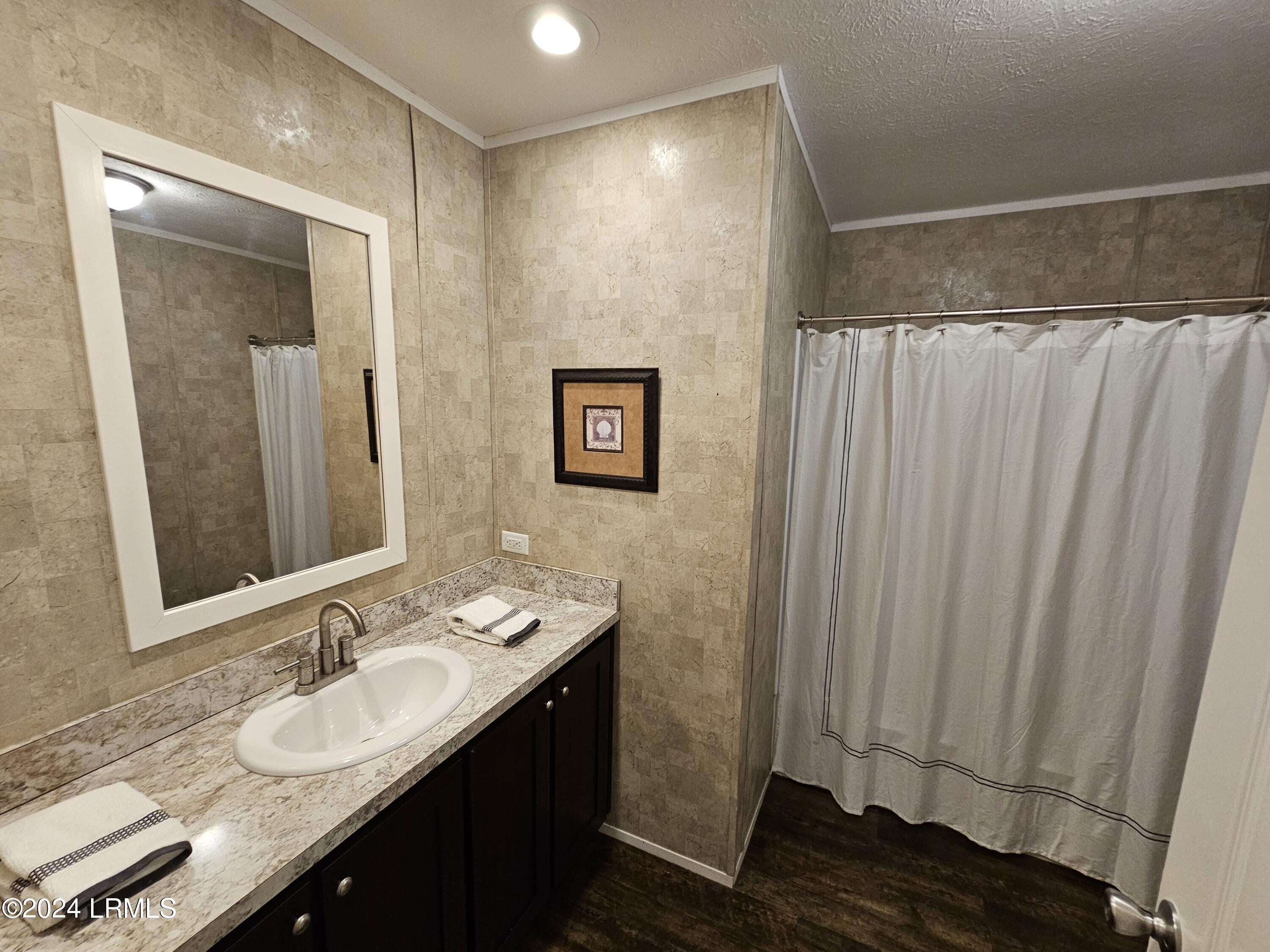 73 Seaside Road St. Helena Island, SC 29920 - Photo 24 of 40 n Second Bath