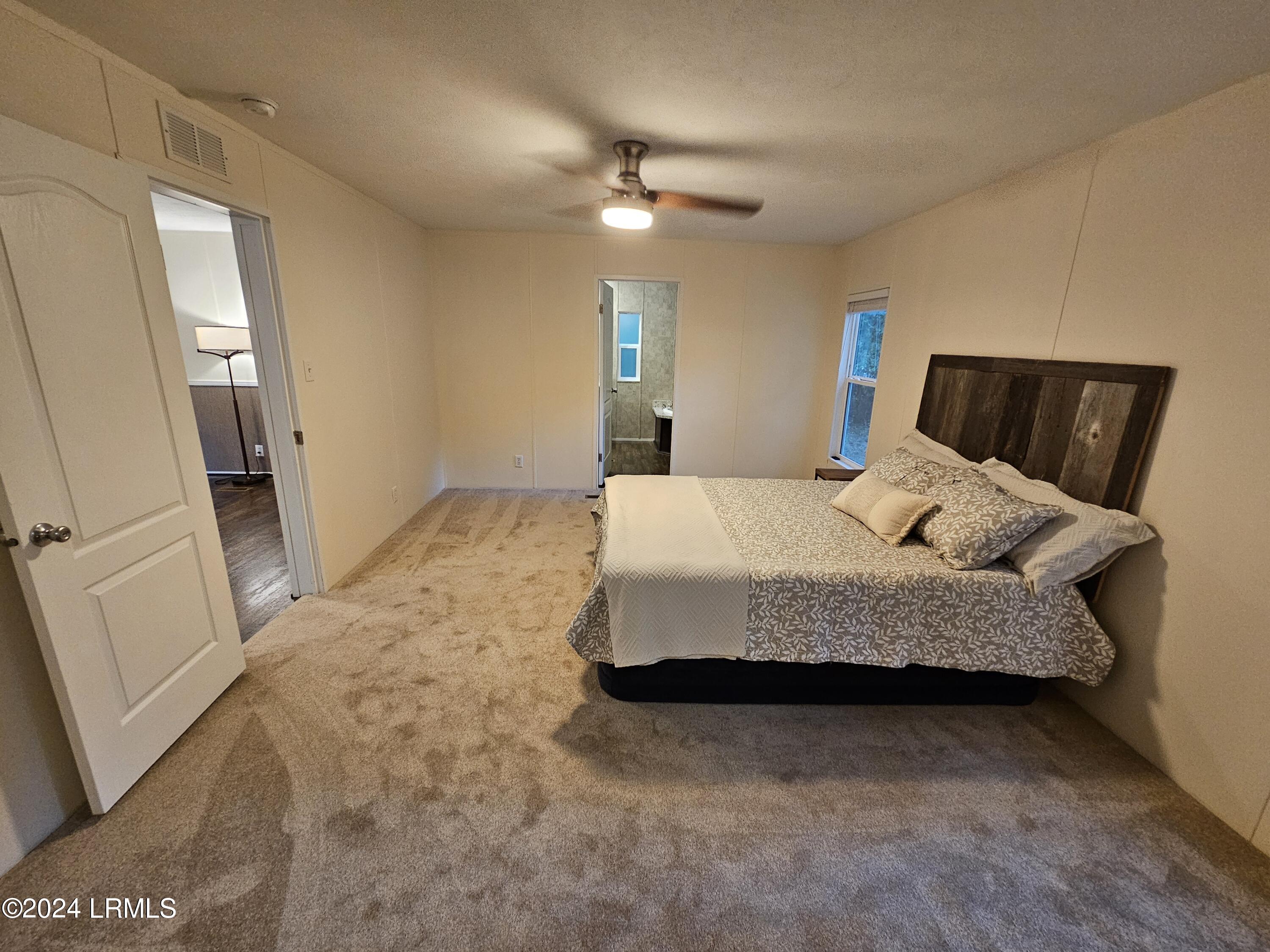 73 Seaside Road St. Helena Island, SC 29920 - Photo 9 of 40 i Master Bedroom