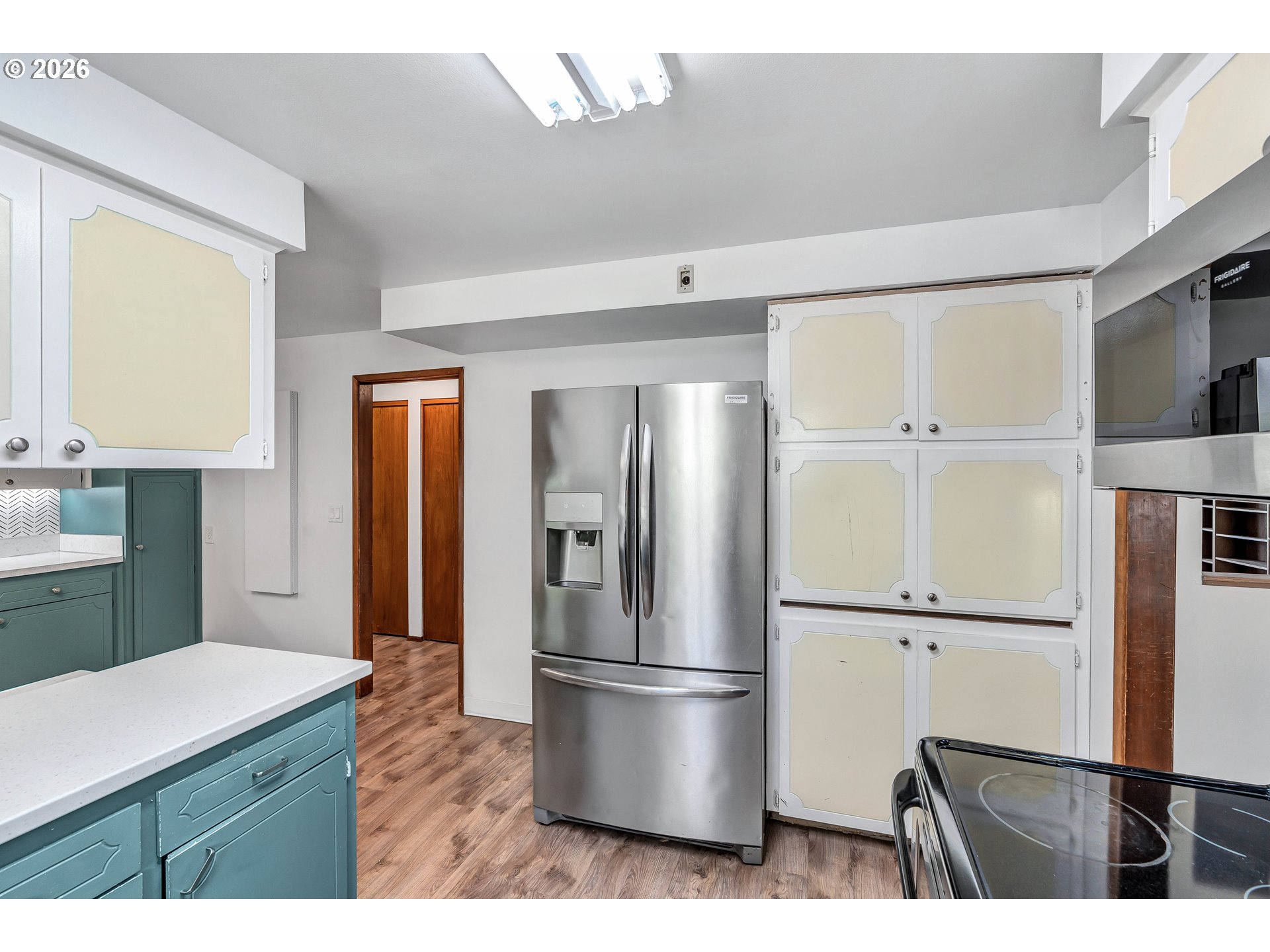 8025 Southwest Schiller Road Portland, OR 97225 - Photo 13 of 48