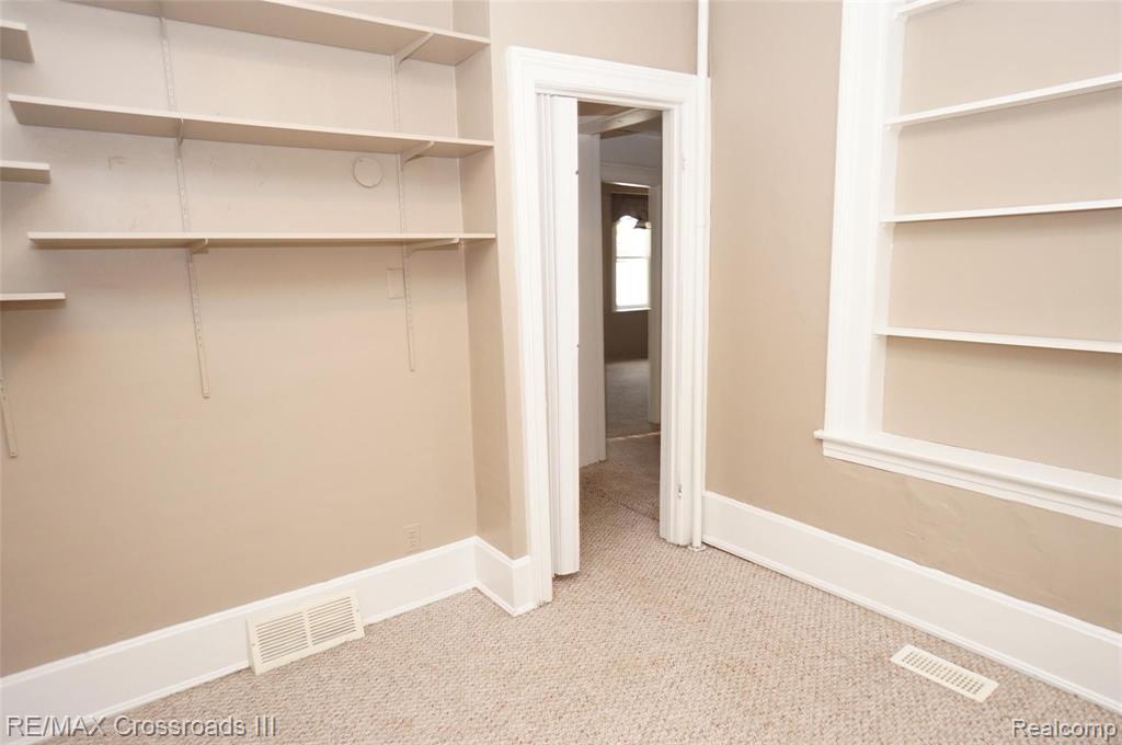 2708 Riverside Drive Trenton, MI 48183 - Photo 12 of 17