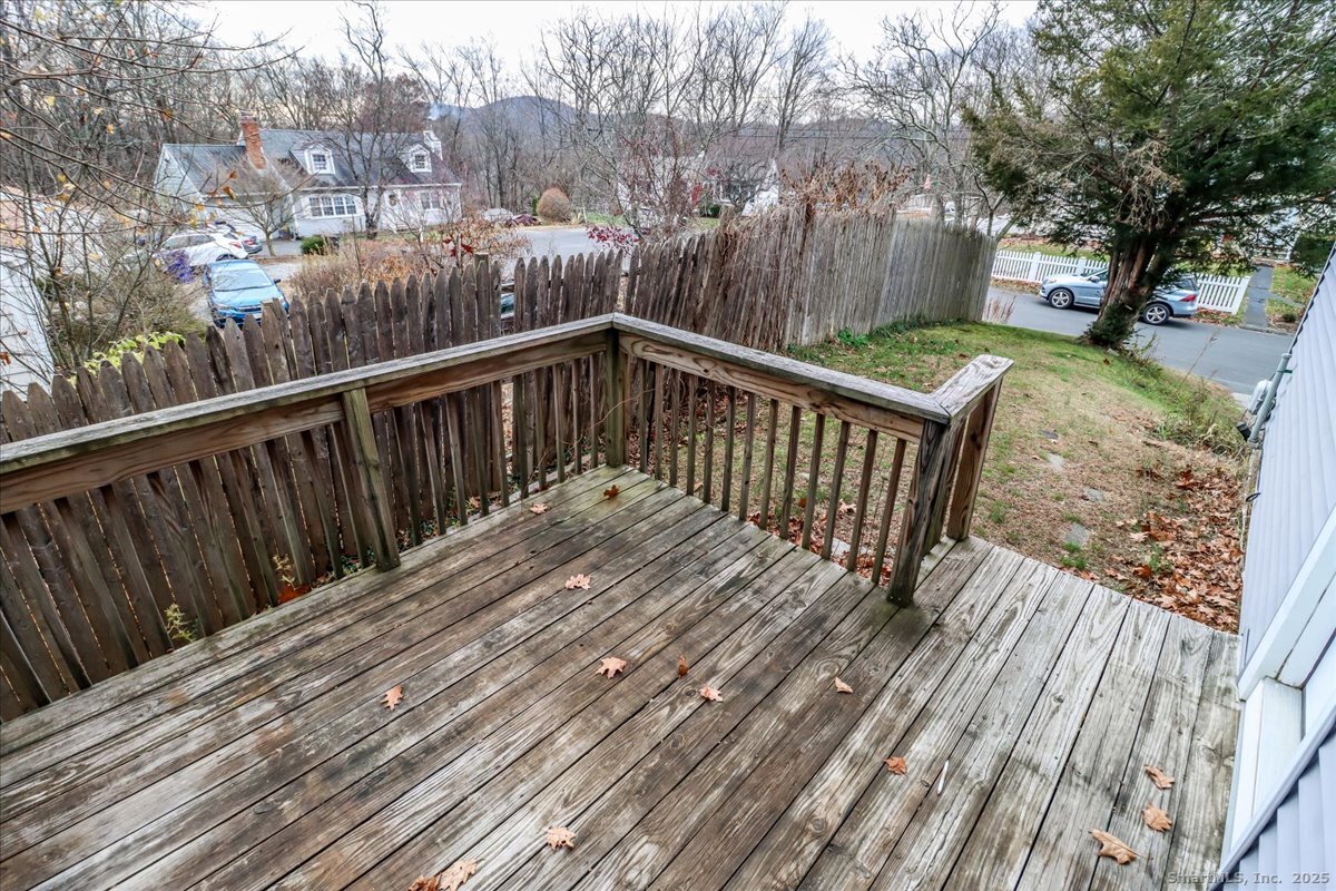 32 Pleasant Street Bethel, CT 06801 - Photo 11 of 29