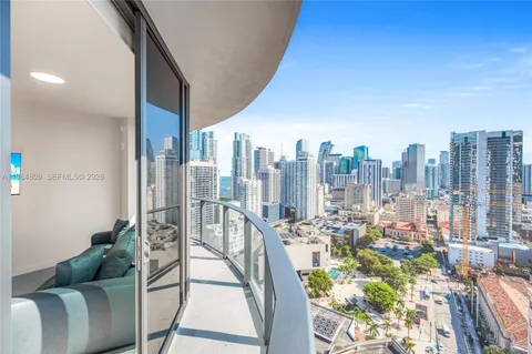 $599,800 | 121 Northeast 5th Street, Unit 3005, Miami, FL 33132