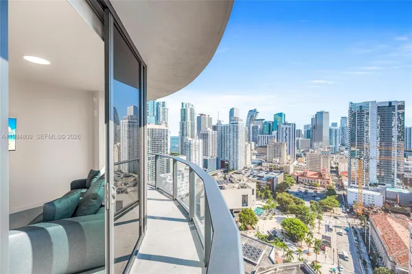 $599,800 | 121 Northeast 5th Street, Unit 3005, Miami, FL 33132