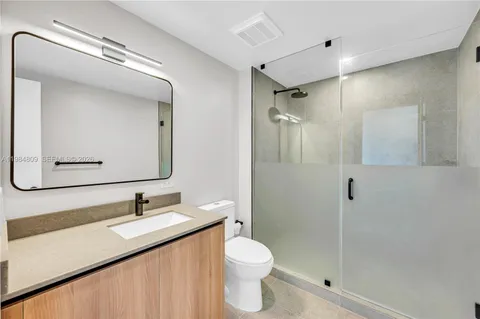 $599,800 | 121 Northeast 5th Street, Unit 3005, Miami, FL 33132