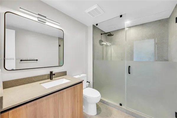 $599,800 | 121 Northeast 5th Street, Unit 3005, Miami, FL 33132