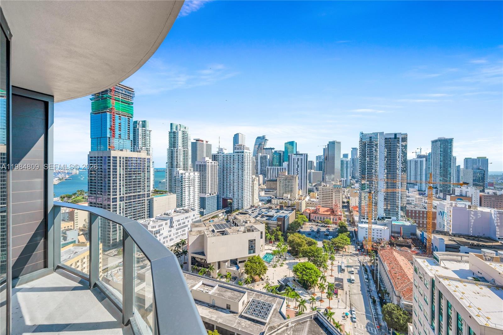 121 Northeast 5th Street, Unit 3005 Miami, FL 33132 - Photo 8 of 18