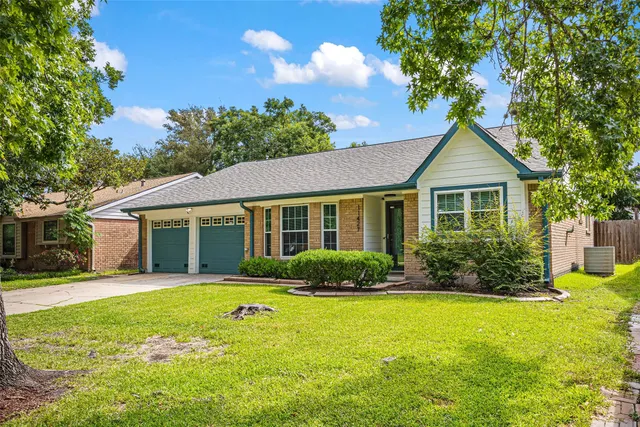 $295,000 | 11427 Hillcroft Avenue, Houston, TX 77035