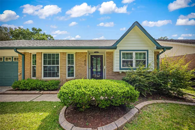 $295,000 | 11427 Hillcroft Avenue, Houston, TX 77035