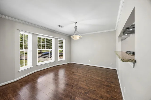 $295,000 | 11427 Hillcroft Avenue, Houston, TX 77035