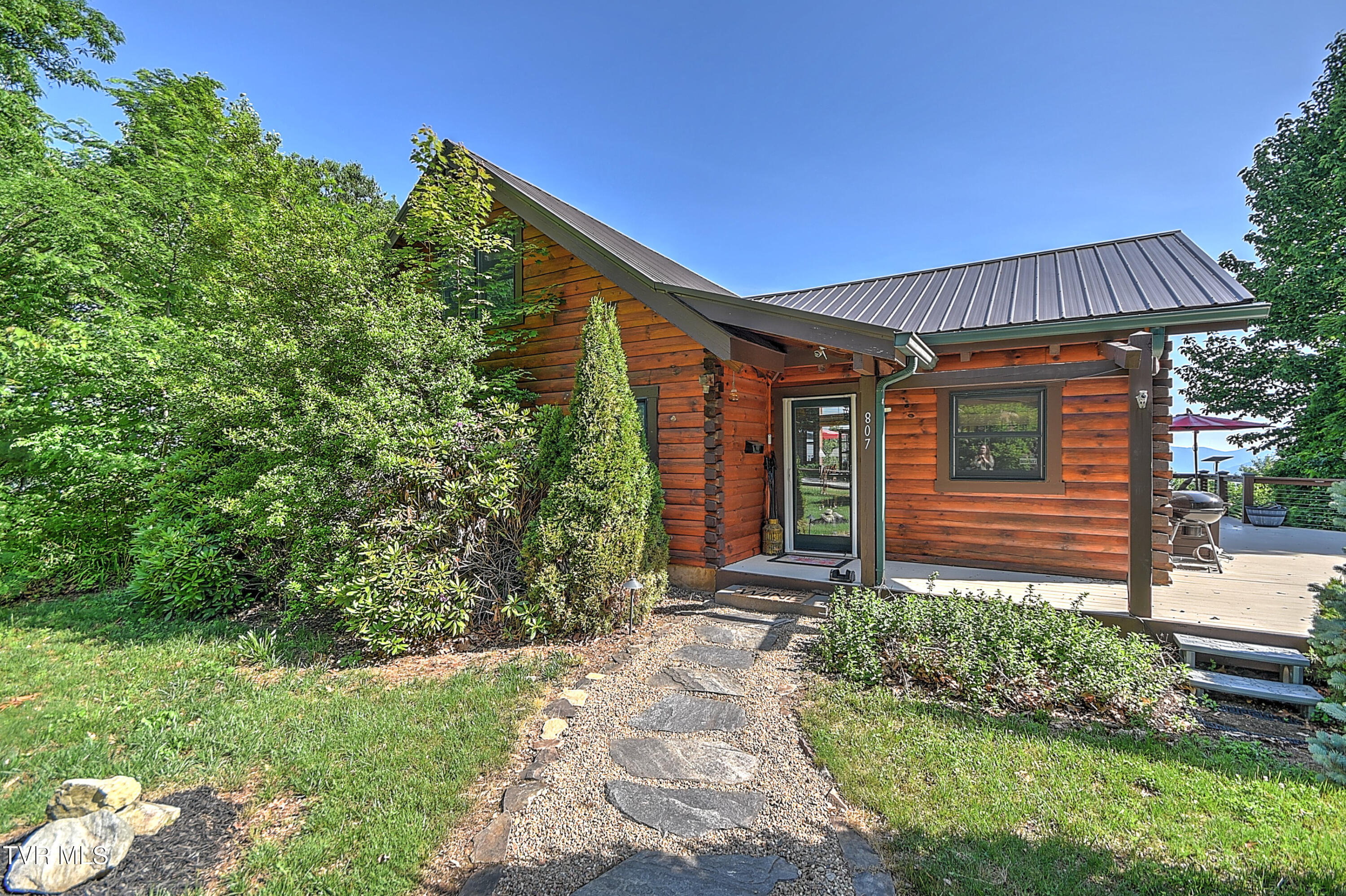807 Vista Road Butler, TN 37640 - Photo 61 of 61 Front of House