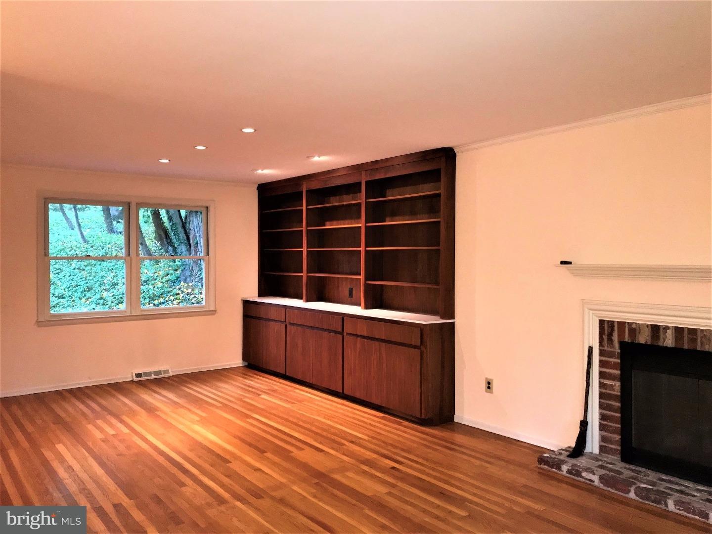 165 Biddulph Road Wayne, PA 19087 - Photo 4 of 11