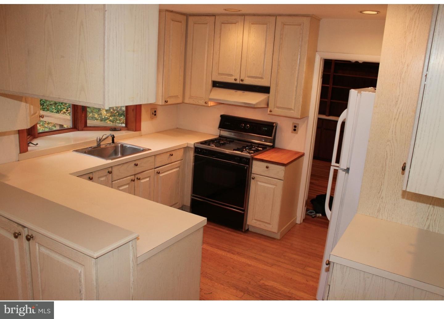 165 Biddulph Road Wayne, PA 19087 - Photo 7 of 11